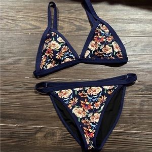 CUPSHE Medium Navy Floral Bikini like new